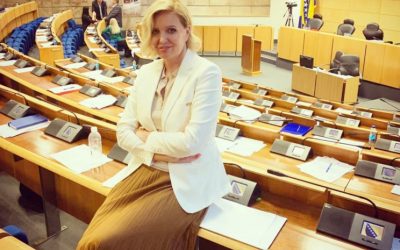 Prašović-Gadžo: Fadilovih 814.905 KM za PR! Ili, Vlada FBiH želi da se “sredi i uljepša u javnosti, pa neka košta koliko košta”