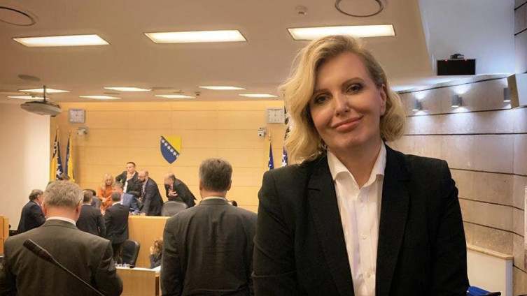 Sanela Prašović-Gadžo: Konaković je dijelio 600.000 KM kako mu je ćeif, neka pokaže predračun za helikopter od 27 miliona KM